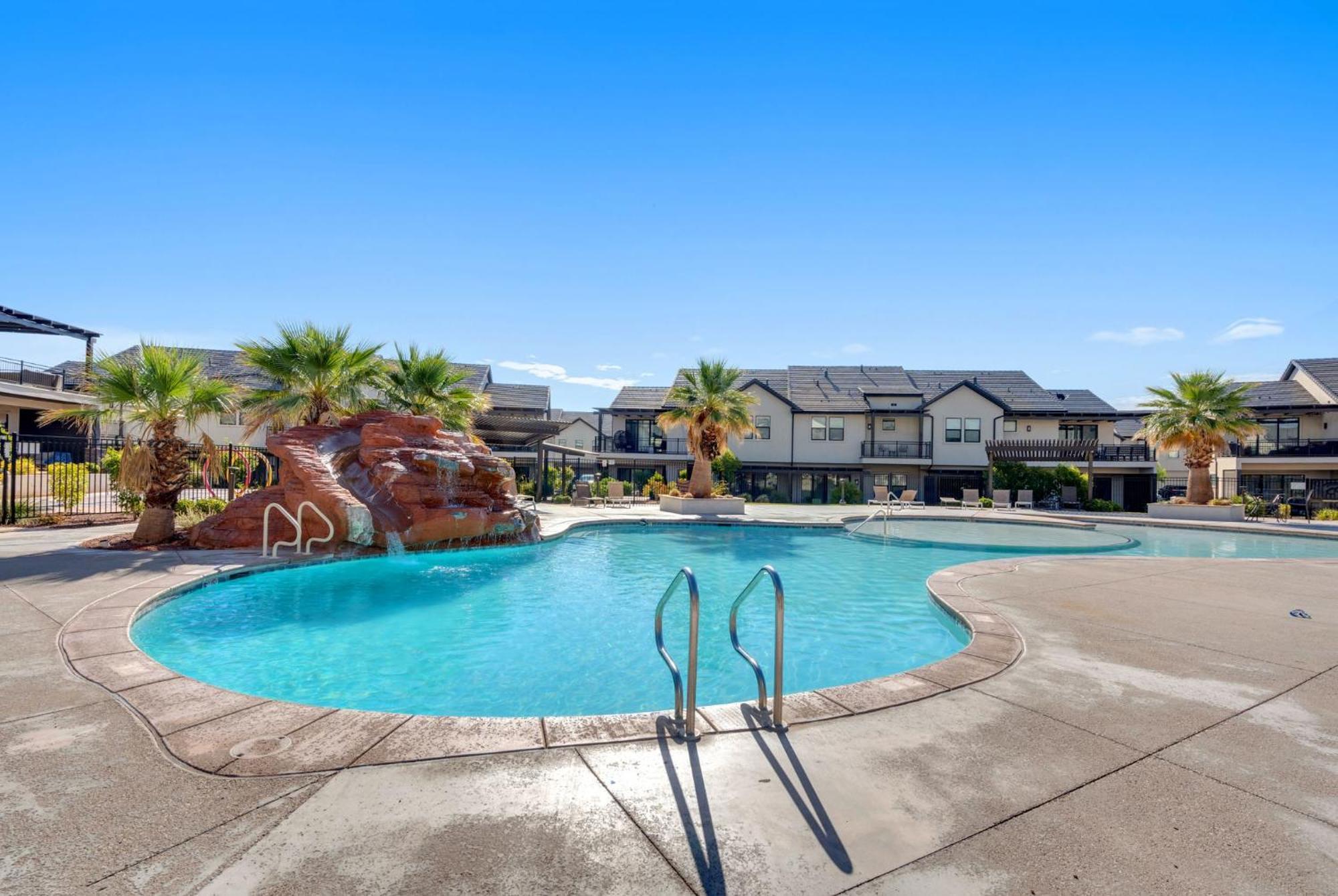 Ocotillo Springs 21 Sleeps 22 Guests, Fire Pit, Community Pool And Hot Tub Santa Clara Dış mekan fotoğraf